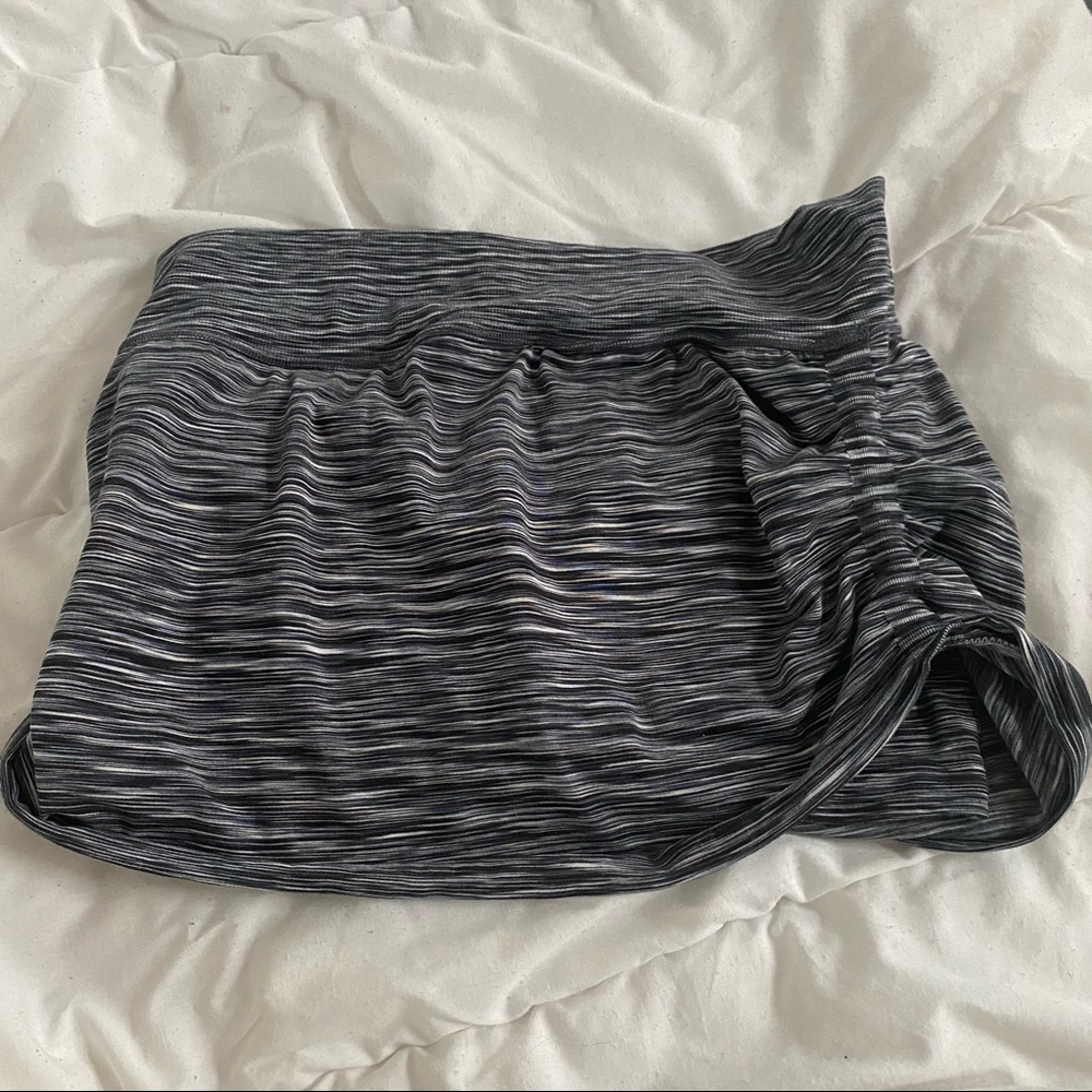 Athleta black space dyed skort - size large